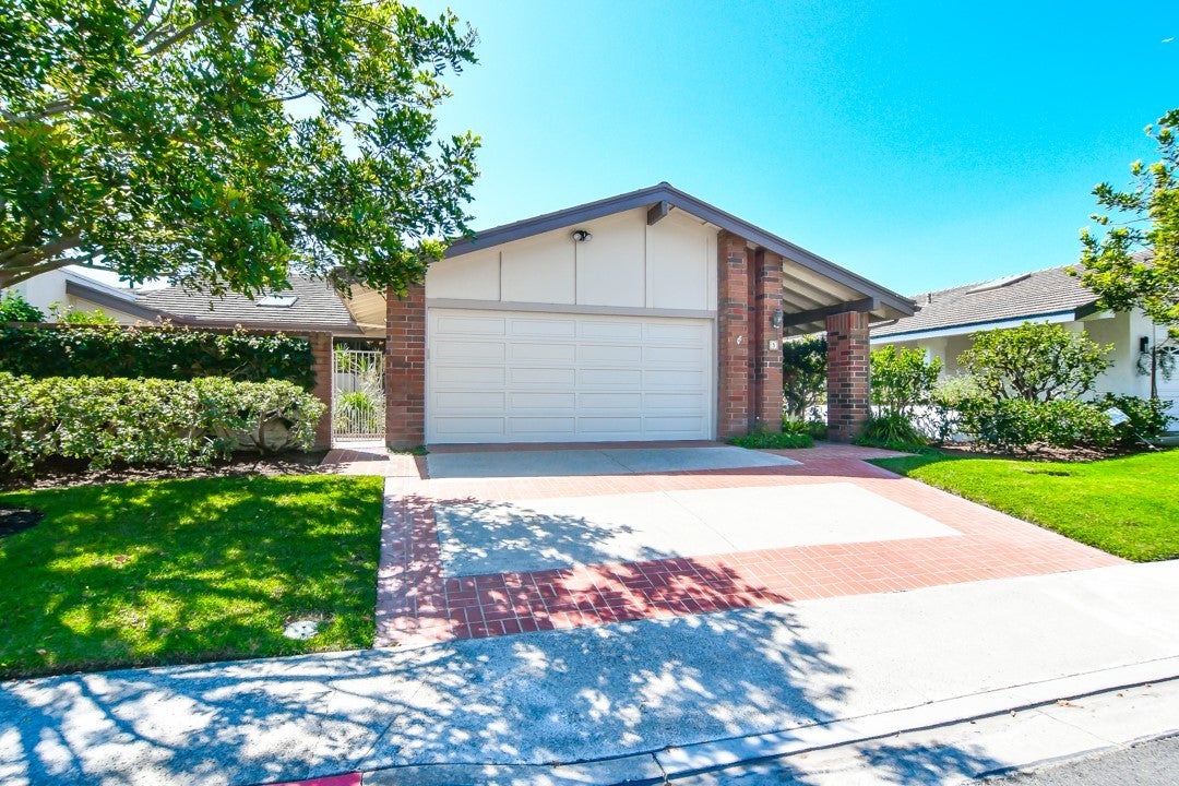 Photo of Listing #NP25217182