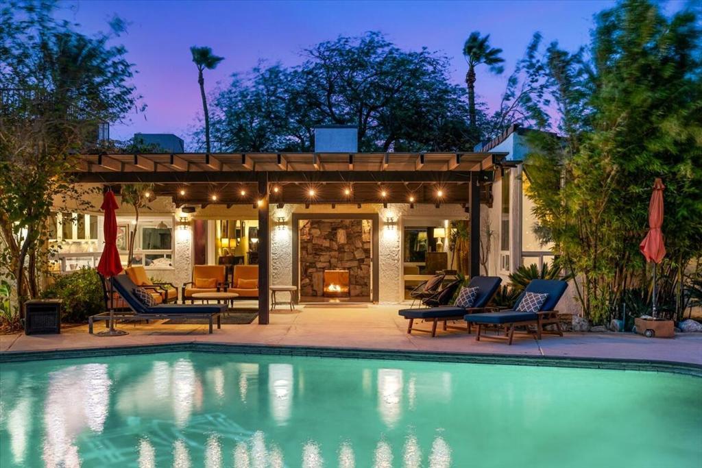 153 Santa Catalina Road, Palm Springs