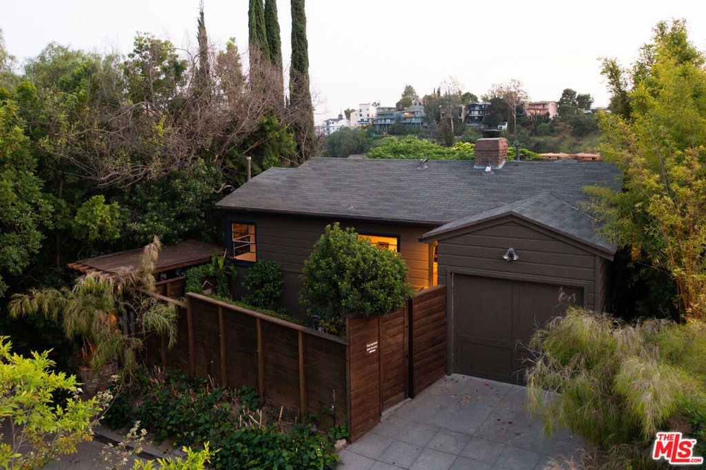 Photo of Listing #25591833