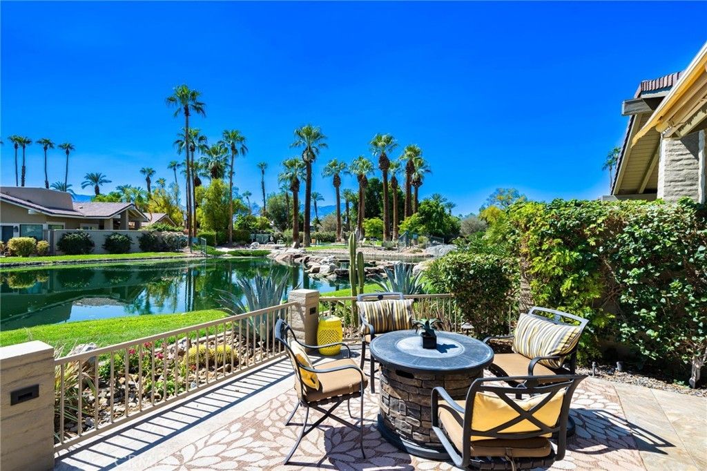 75 Laredo Lane, Palm Desert