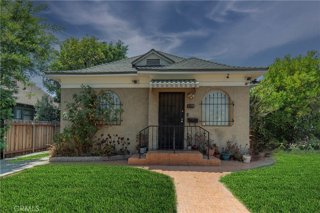 Photo of Listing #SR25217570