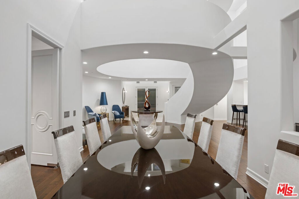 Photo of Listing #25592607