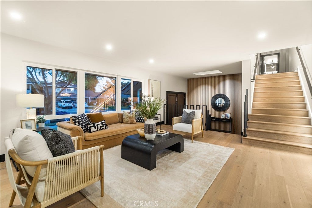 Photo of Listing #SB25216989