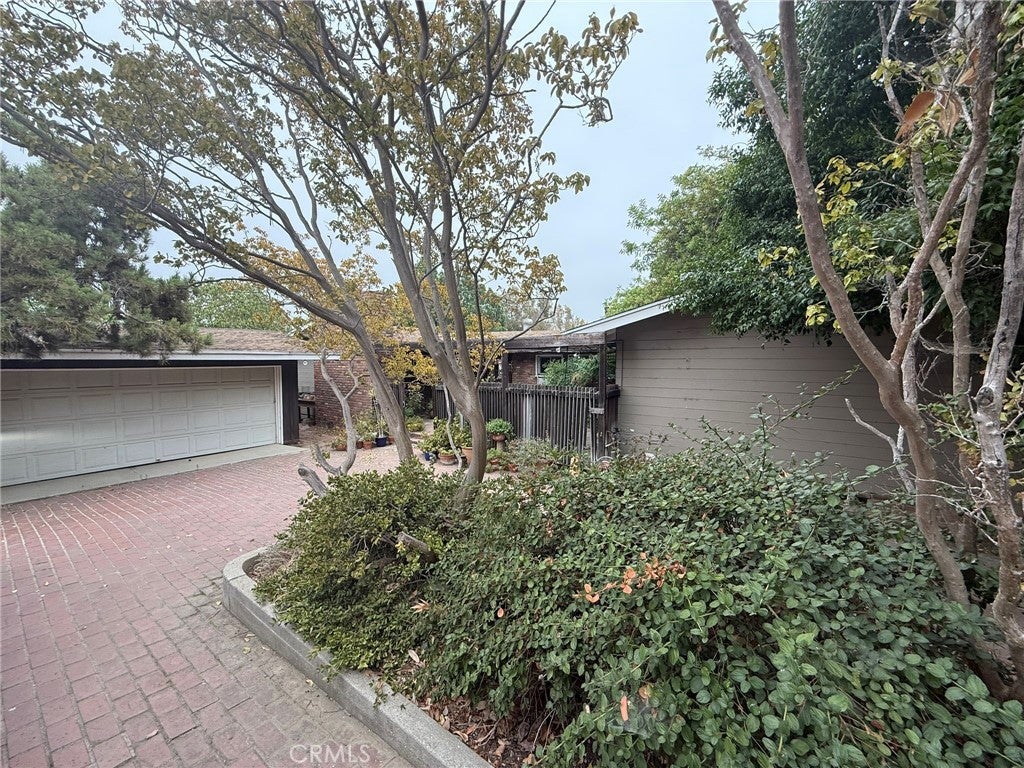 Photo of Listing #DW25217216