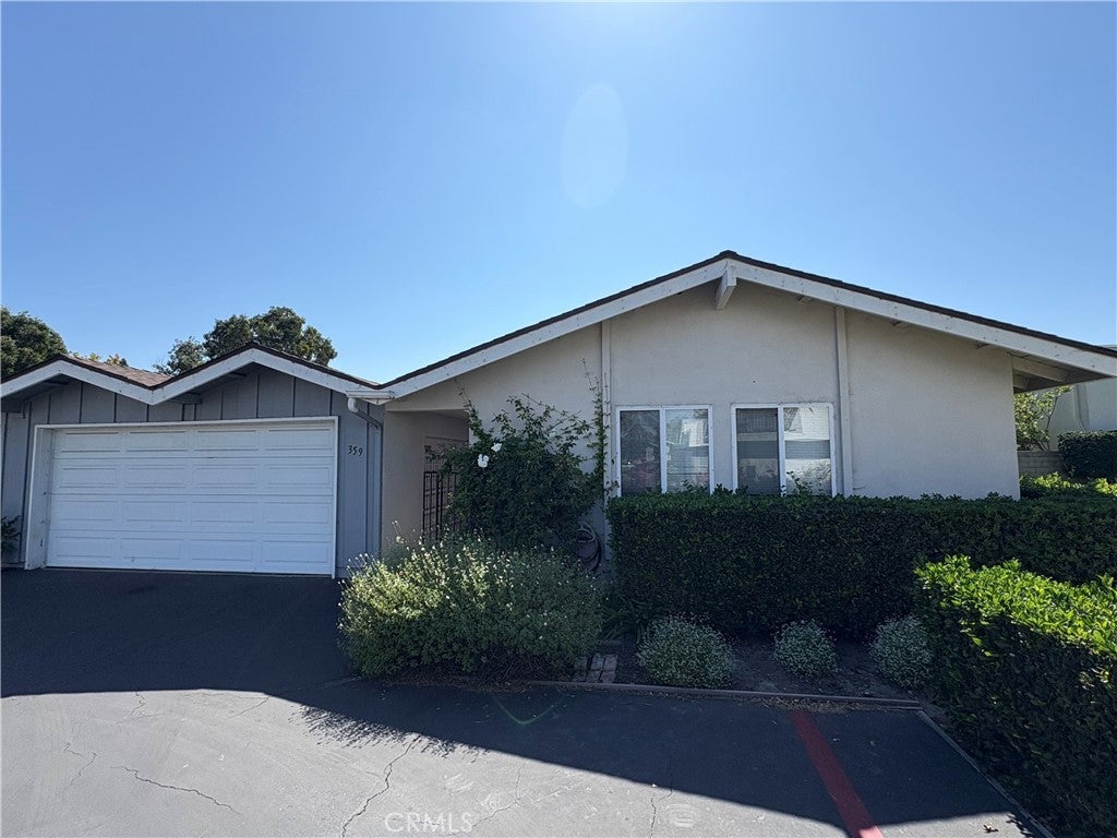 Photo of Listing #NP25217956