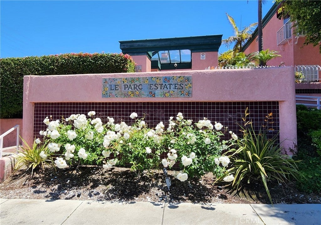 Photo of Listing #SB25217928