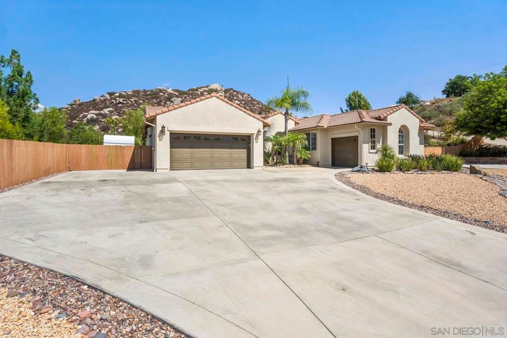 Photo of Listing #250038998SD