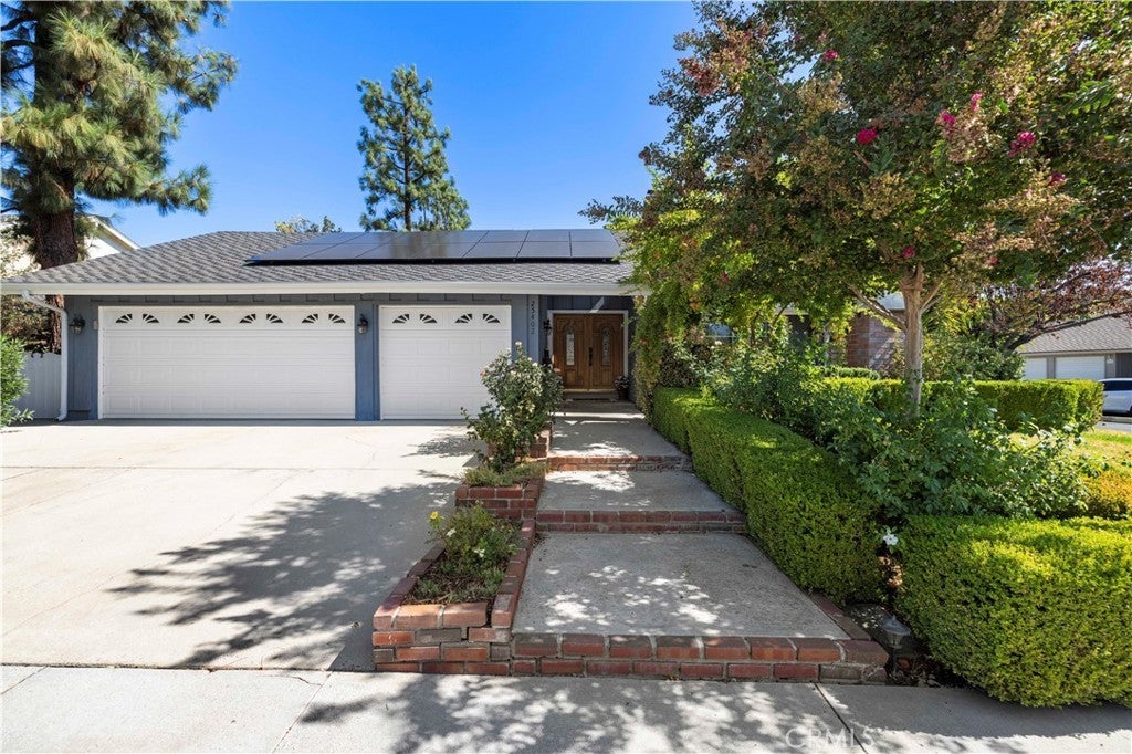 Photo of Listing #SR25217233