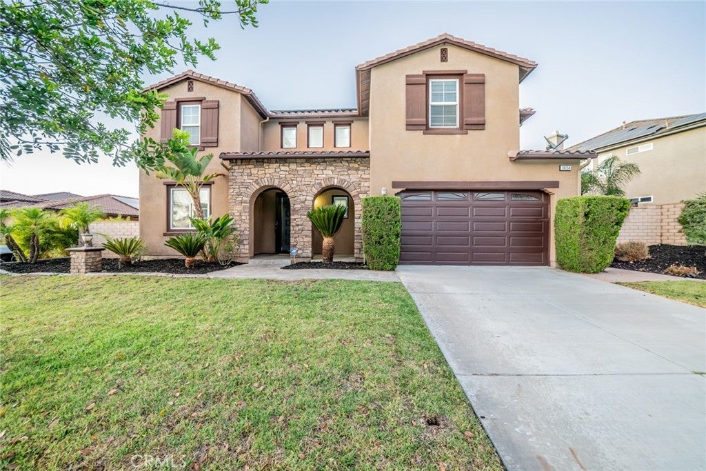 Photo of Listing #IV25216779