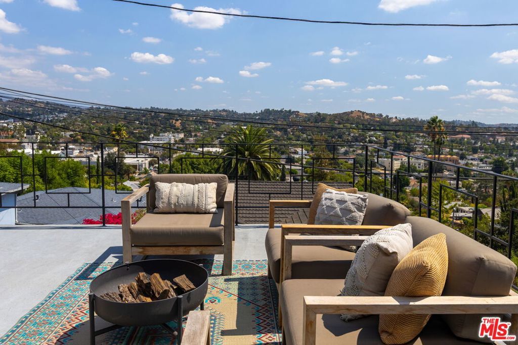 Photo of Listing #25591895