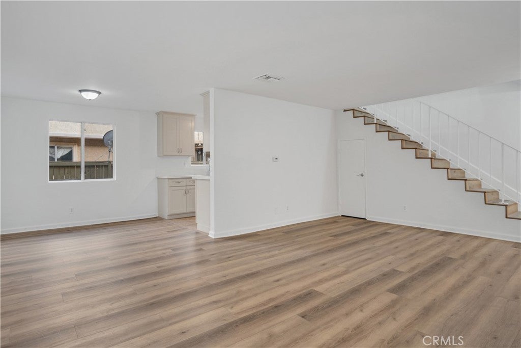 Photo of Listing #SR25218152