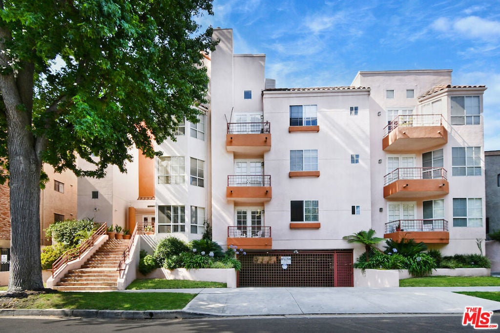 Photo of Listing #25592465