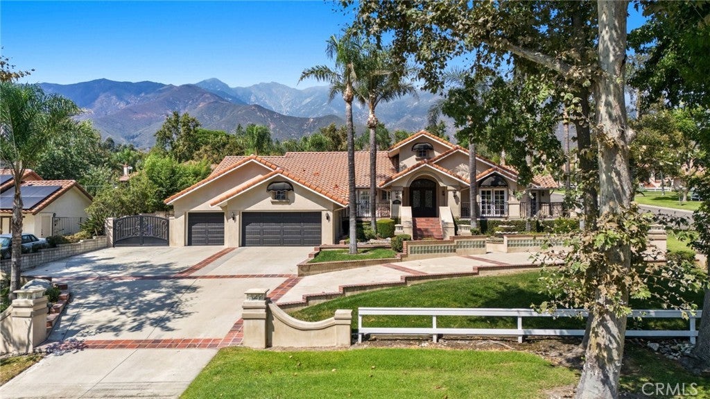 Photo of Listing #IV25215123