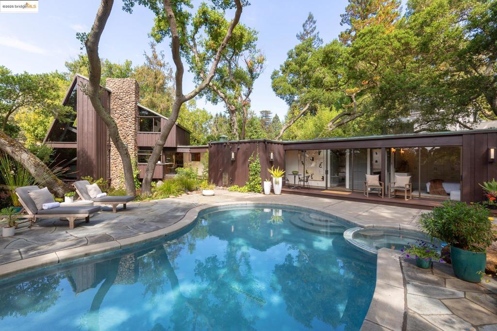 Photo of Listing #41111697