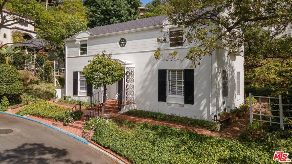 Photo of Listing #25593107