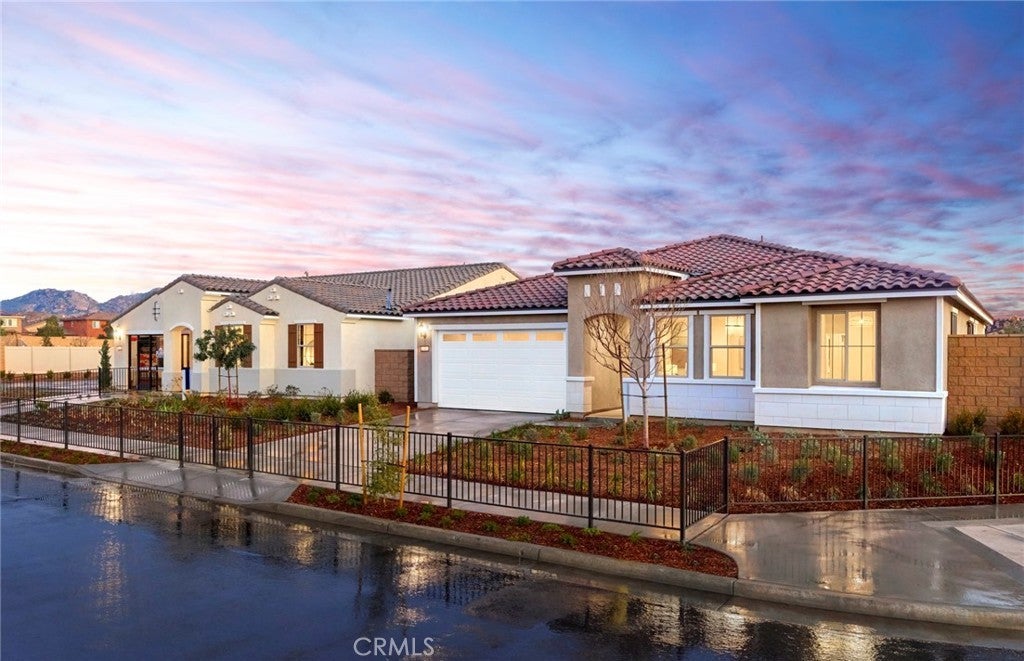 Photo of Listing #IV25218780