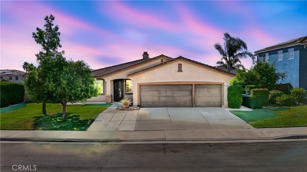 Photo of Listing #IV25218618