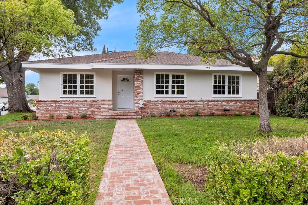 Photo of Listing #SR25218774