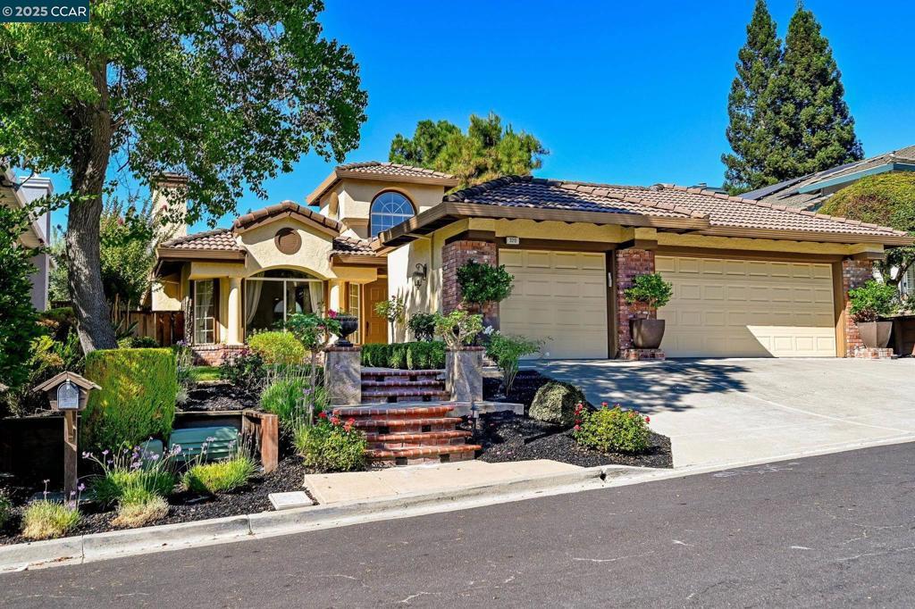 Photo of Listing #41111768