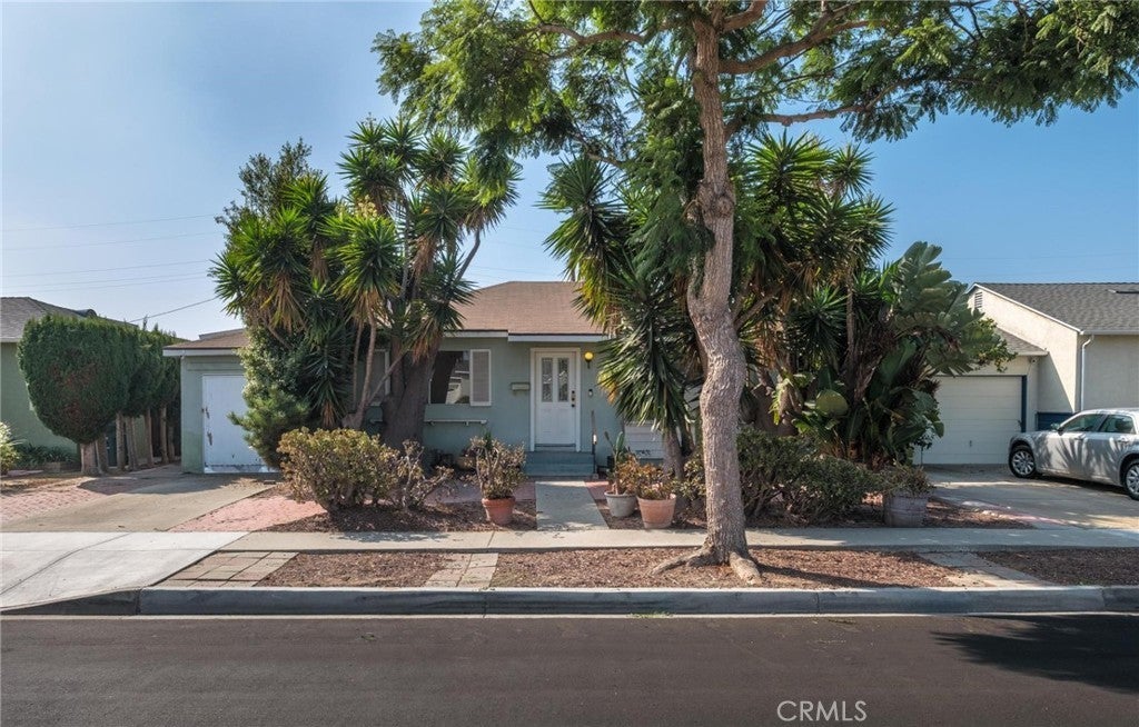 Photo of Listing #SB25219004