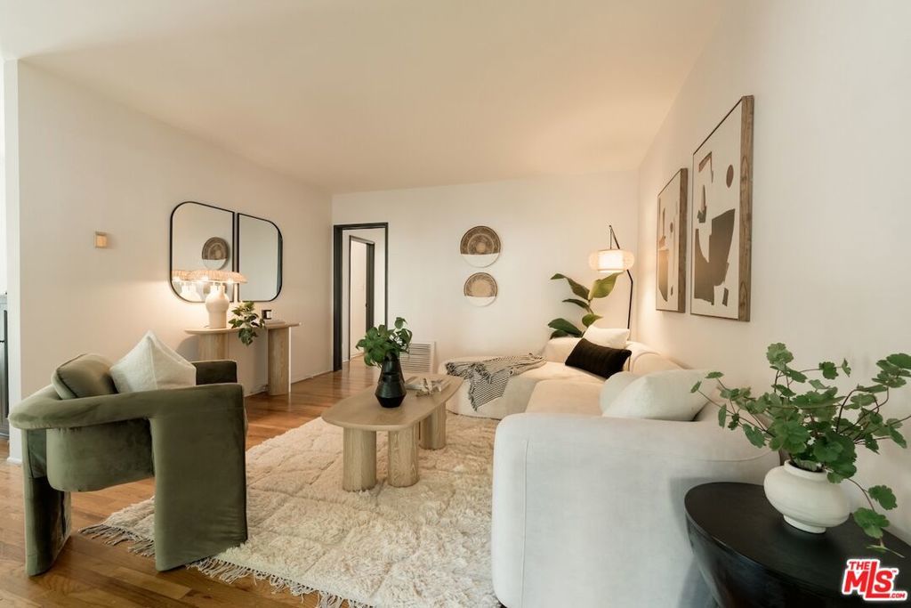 Photo of Listing #25583613