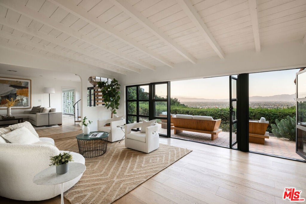 Photo of Listing #25589911