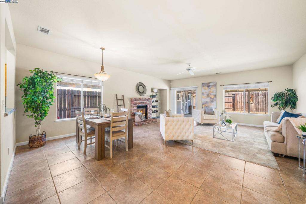 Photo of Listing #41111806