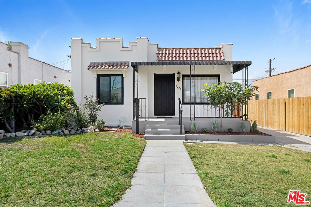 Photo of Listing #25593673