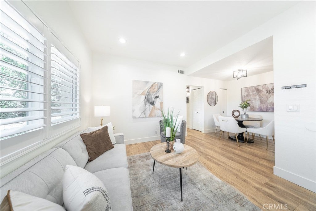 Photo of Listing #LG25219045