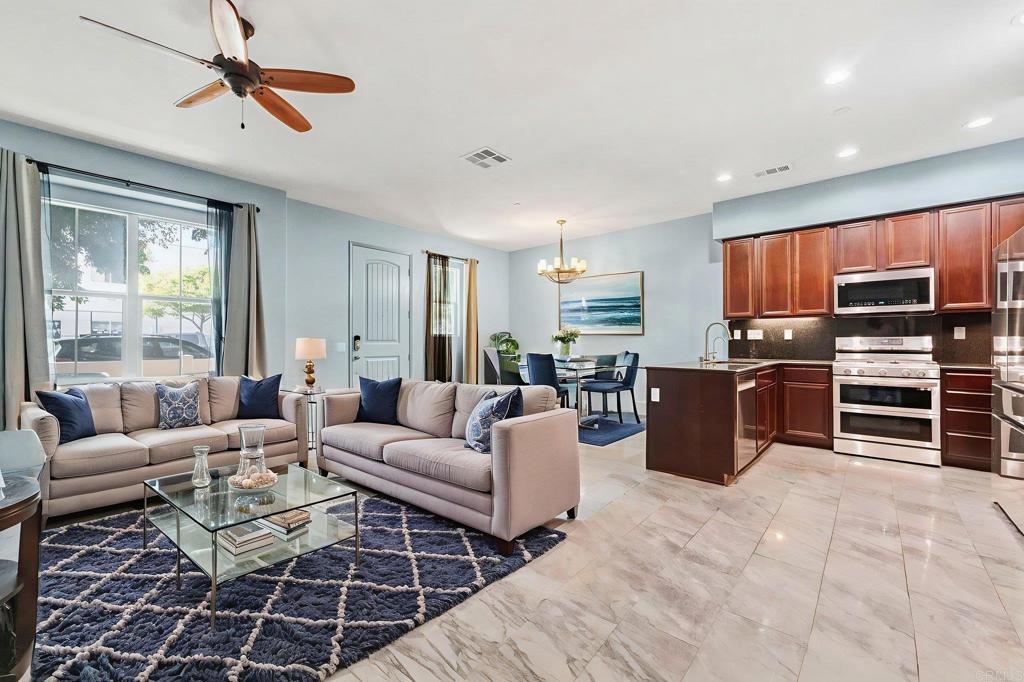 Photo of Listing #PTP2507112