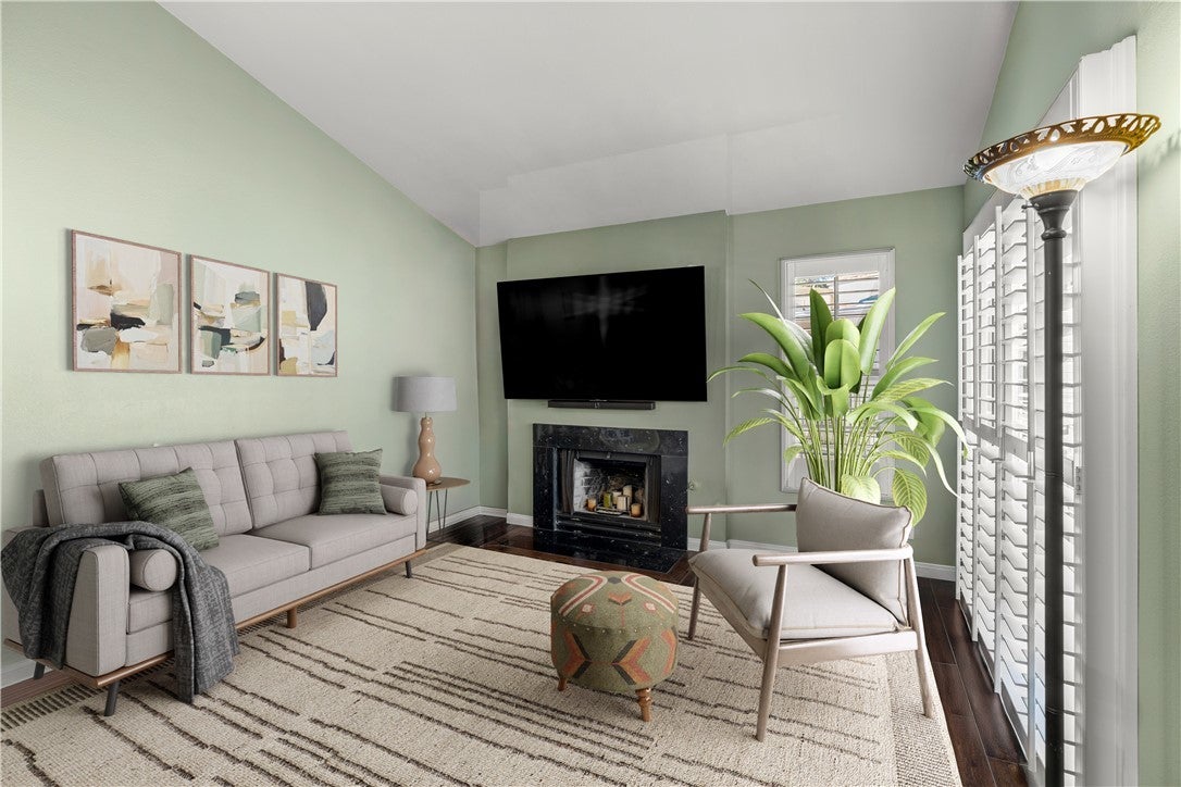 Photo of Listing #PW25218861