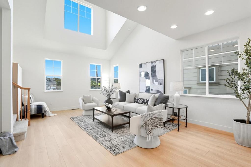 Photo of Listing #ML82021900