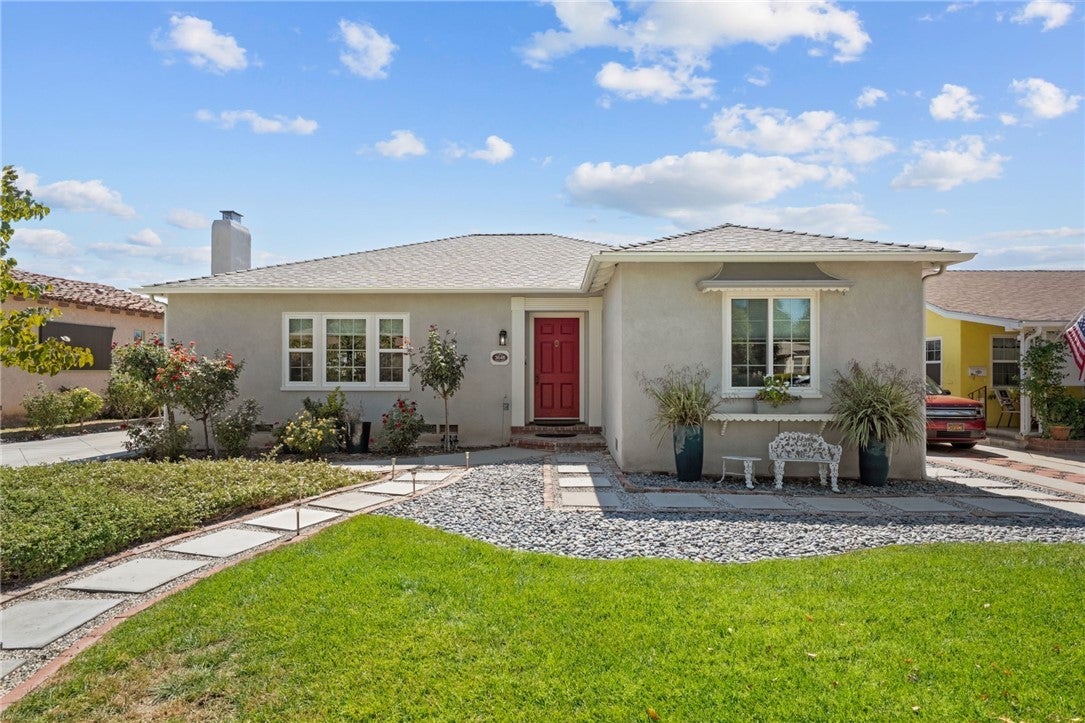 Photo of Listing #IV25219618