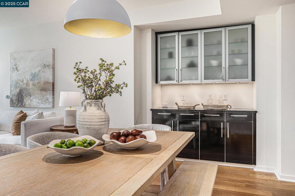 Photo of Listing #41111875