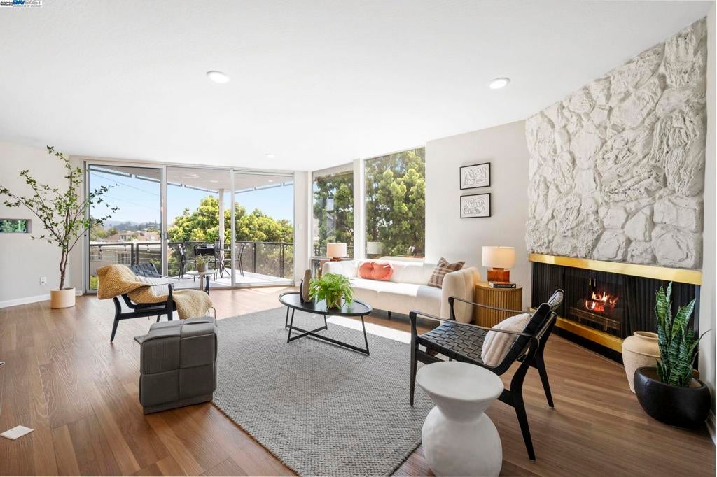 Photo of Listing #41111895