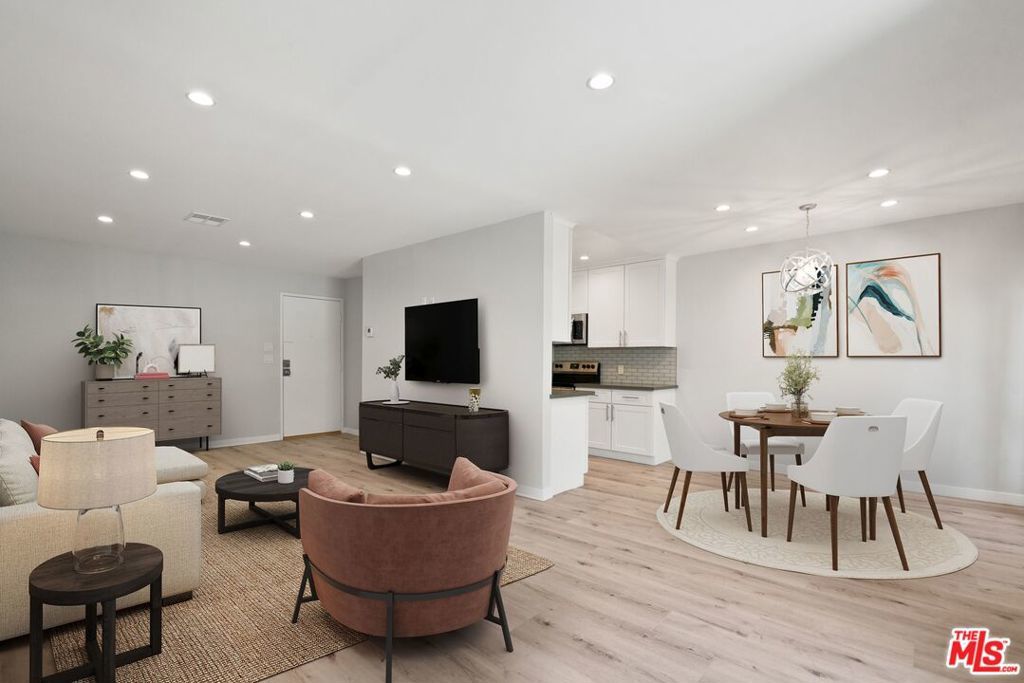 Photo of Listing #25593411