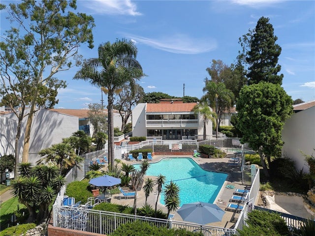 824 Camino Real 106, Redondo Beach.