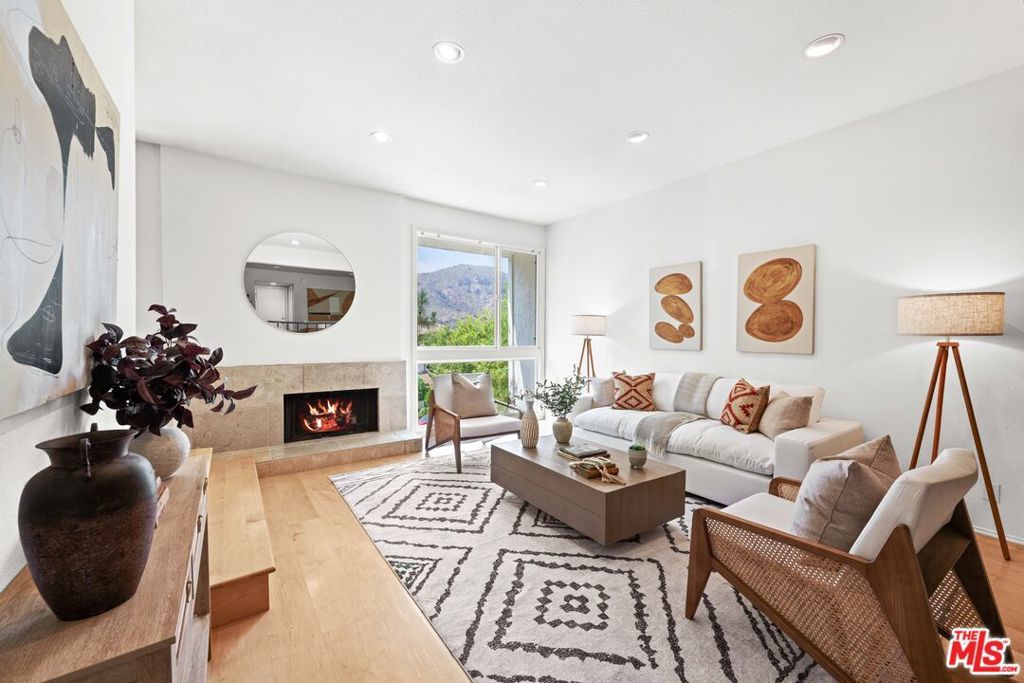 Photo of Listing #25593307