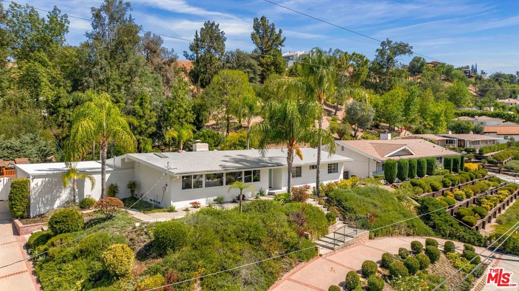 Photo of Listing #25594255