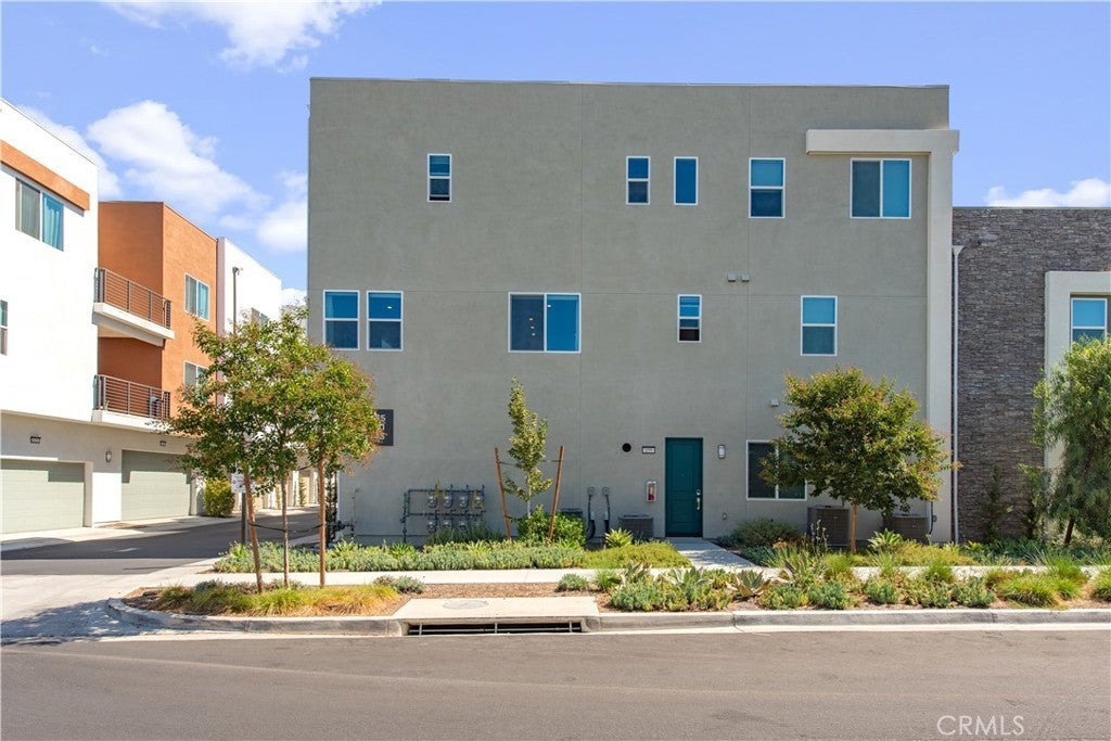 Photo of Listing #OC25201687