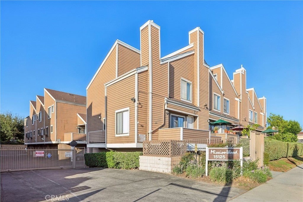 Photo of Listing #RS25220304