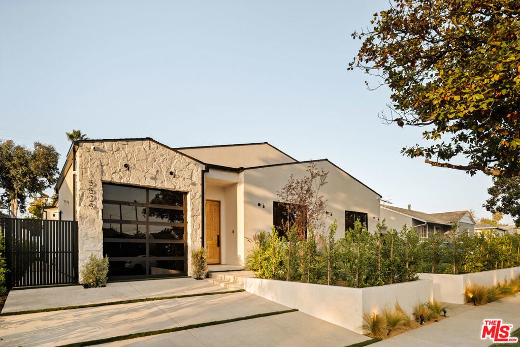 Photo of Listing #25593567