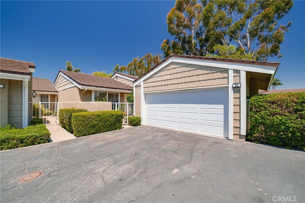 Photo of Listing #OC25220427