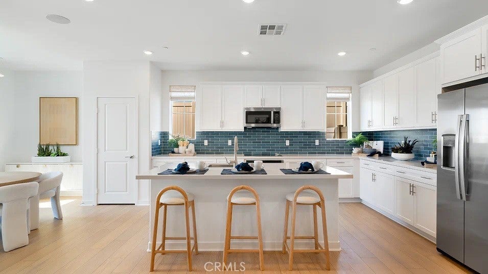 Photo of Listing #SW25220670