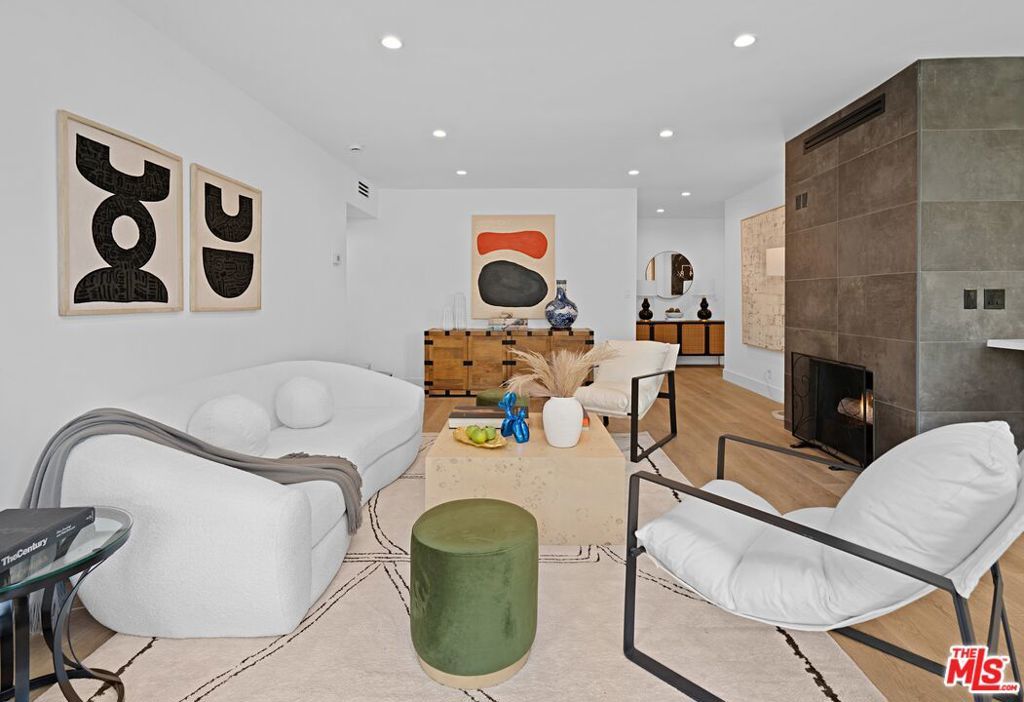 Photo of Listing #25592575