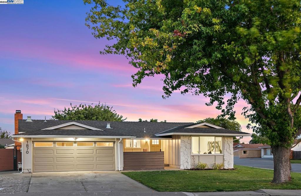 Photo of Listing #41112033