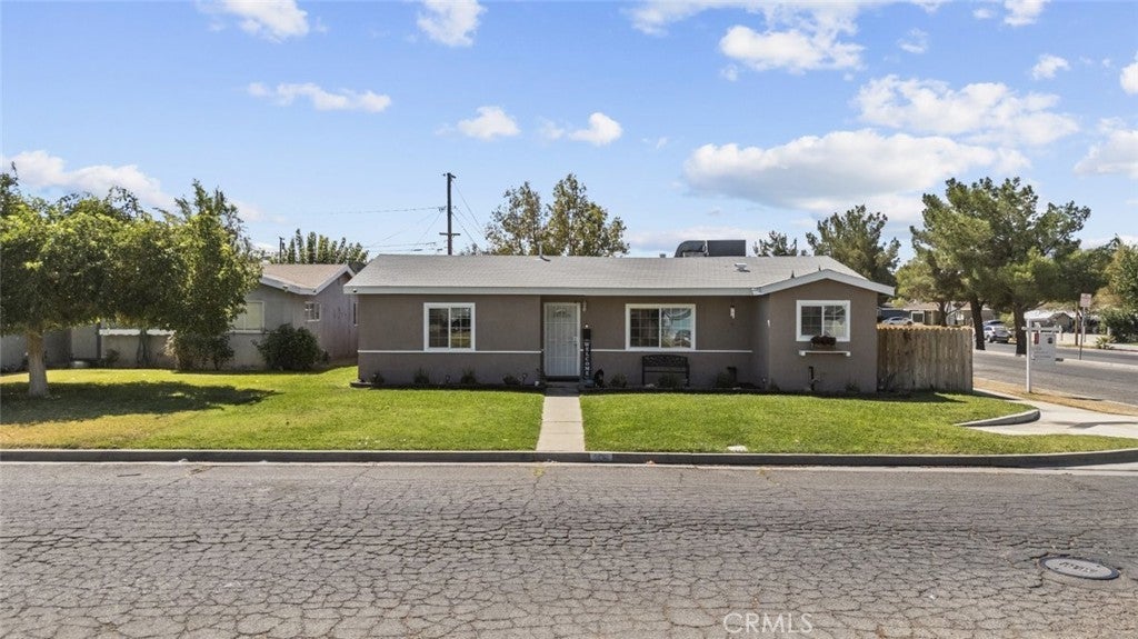 Photo of Listing #SR25220544