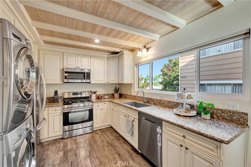 Photo of Listing #PW25220745