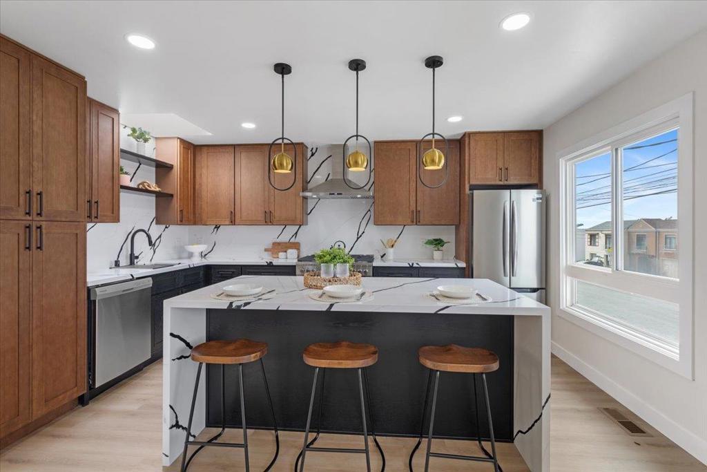 Photo of Listing #ML82022141