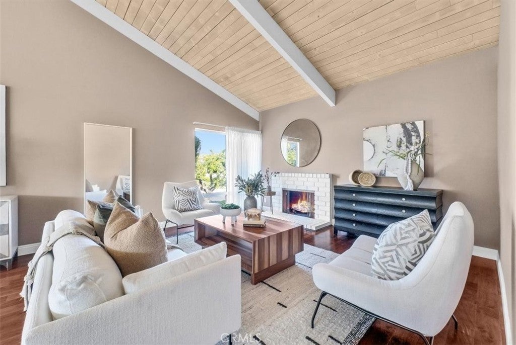 Photo of Listing #OC25218580